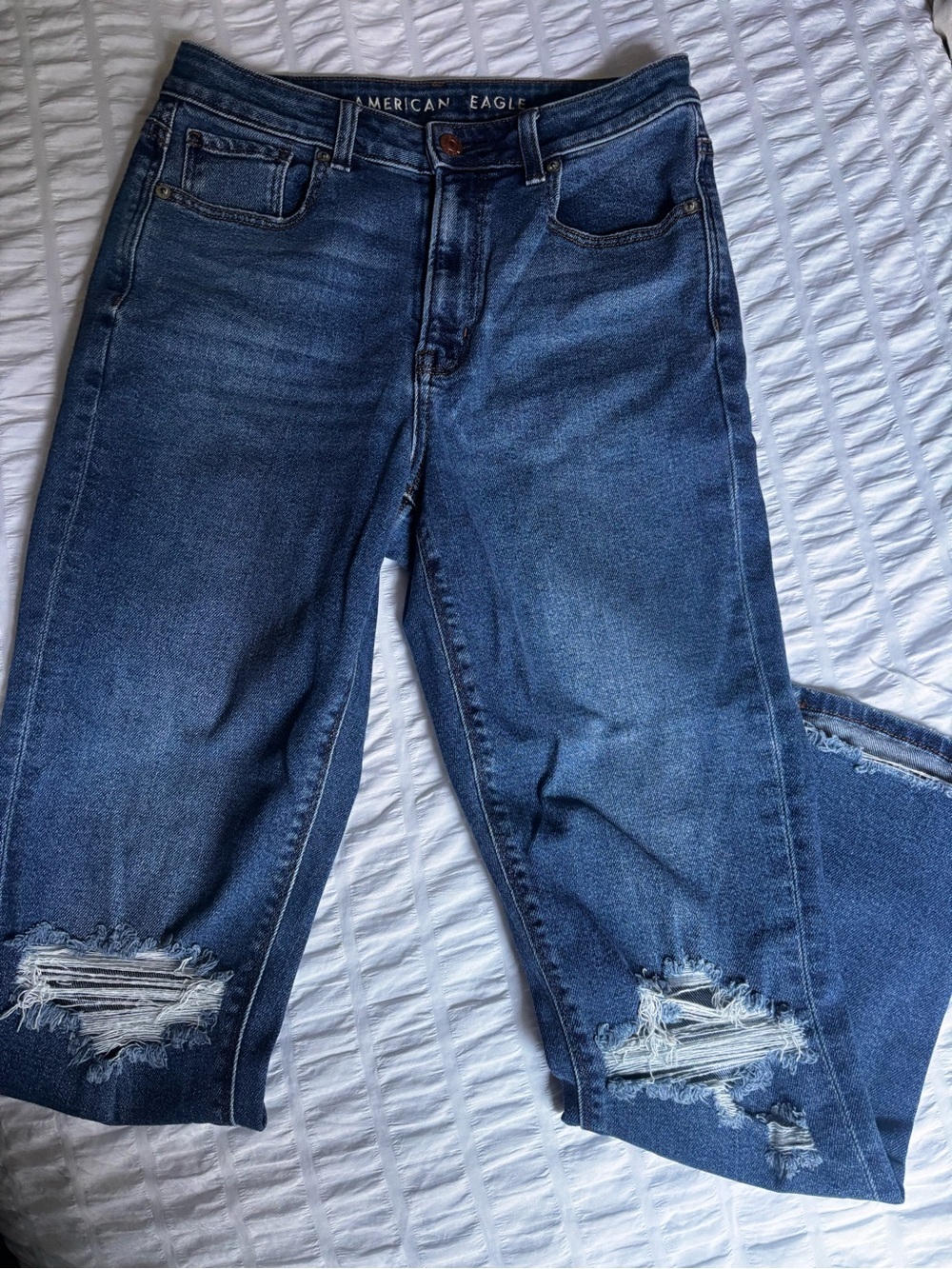 American Eagle Outfitters Stretch Women’s Dark Blue Distressed Straight/MomJeans